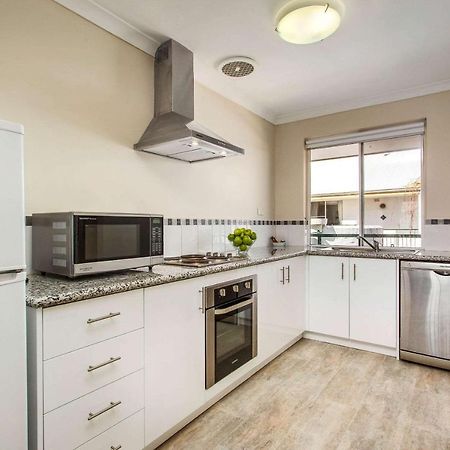 Comfort Apartments South Perth Luaran gambar