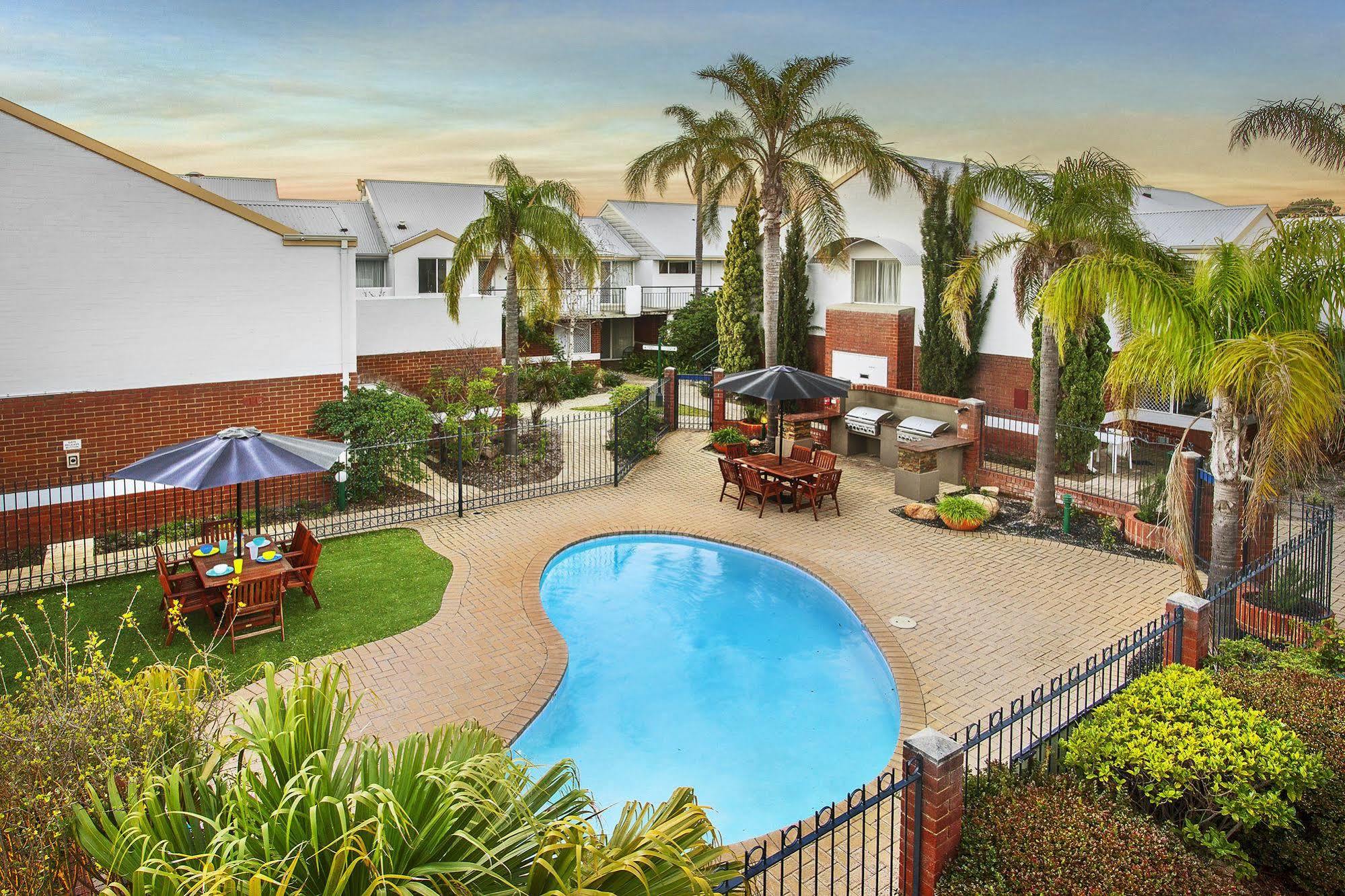 Comfort Apartments South Perth Luaran gambar